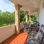 Apartamento Vera Kampor