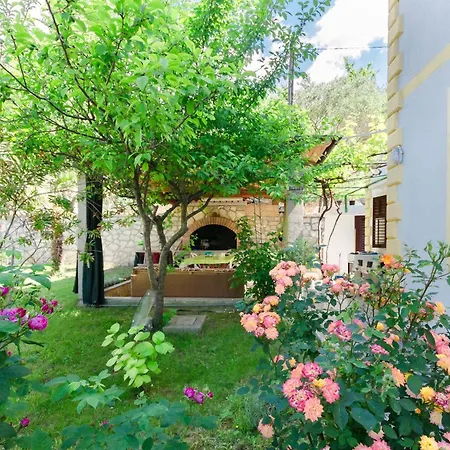 Apartamento Vera Kampor