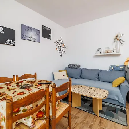 Vera Apartamento Kampor